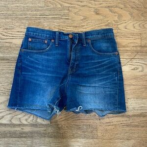 Madewell denim high rise shorts size 28